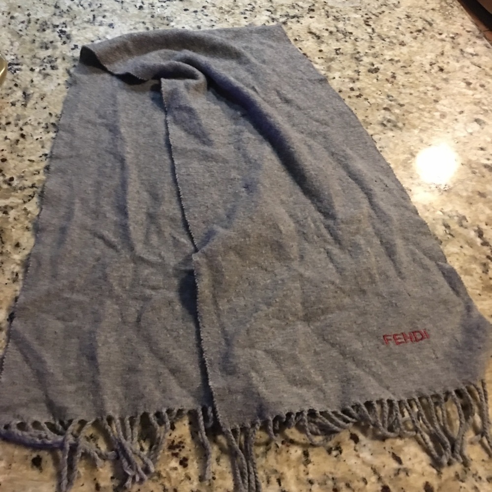 Fendi Scarf - Picture 5 of 5